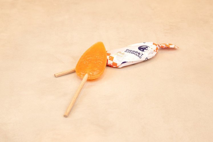 Sucette saveur Pêche Pierrot Gourmand