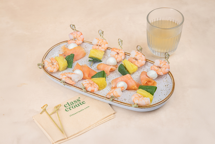 LES BROCHETTES crevettes, saumon