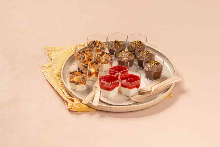 LES VERRINES PLAISIR - fromage blanc fraise & mousse chocolat & mascarpone caramel