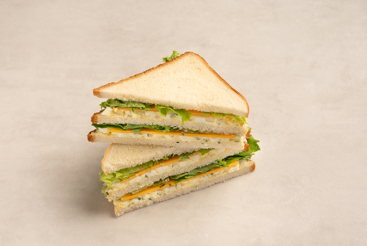 Plateau Egg'n'Cheese Club