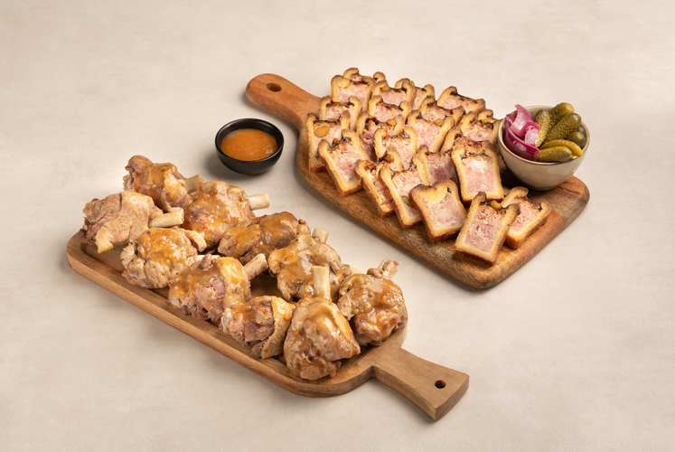 LA PLANCHE manchons de canard et pâté en croûte Bressan de Bobosse