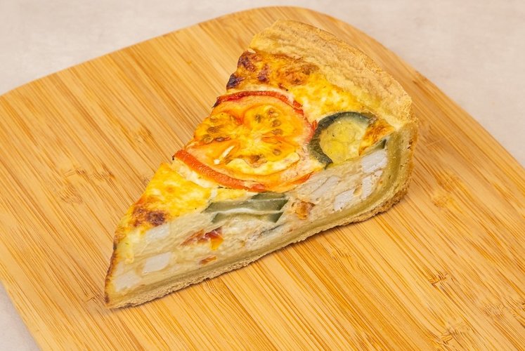 Part de Quiche aux Légumes et chèvre