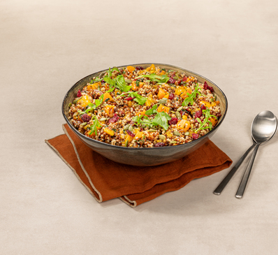 LA GRANDE SALADE quinoa, lentilles, butternut, épinards, cranberries et compotée d'agrumes