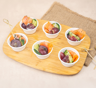 Les MINI CUPS - saumon, raisin et concombre, sauce aneth