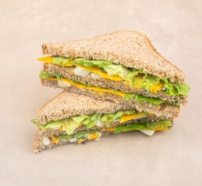 Plateau Egg'n'Cheese Club