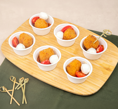 Les MINI CUPS - arancini, mozzarella et tomate cerise, tomatade