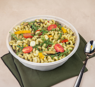 LA GRANDE SALADE pâtes au pesto et légumes méditerranéens